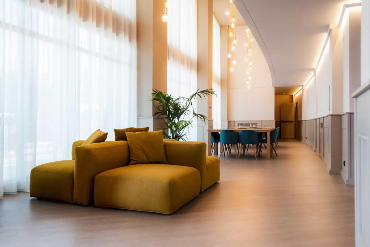 Phi Hotel Cavalieri Bra Bagian luar foto